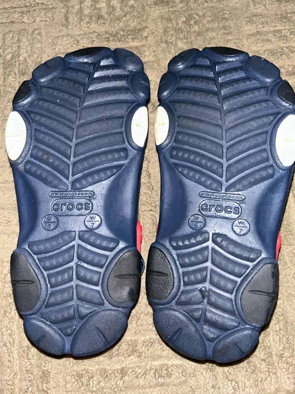 crocs do homem aranha  - Foto 4