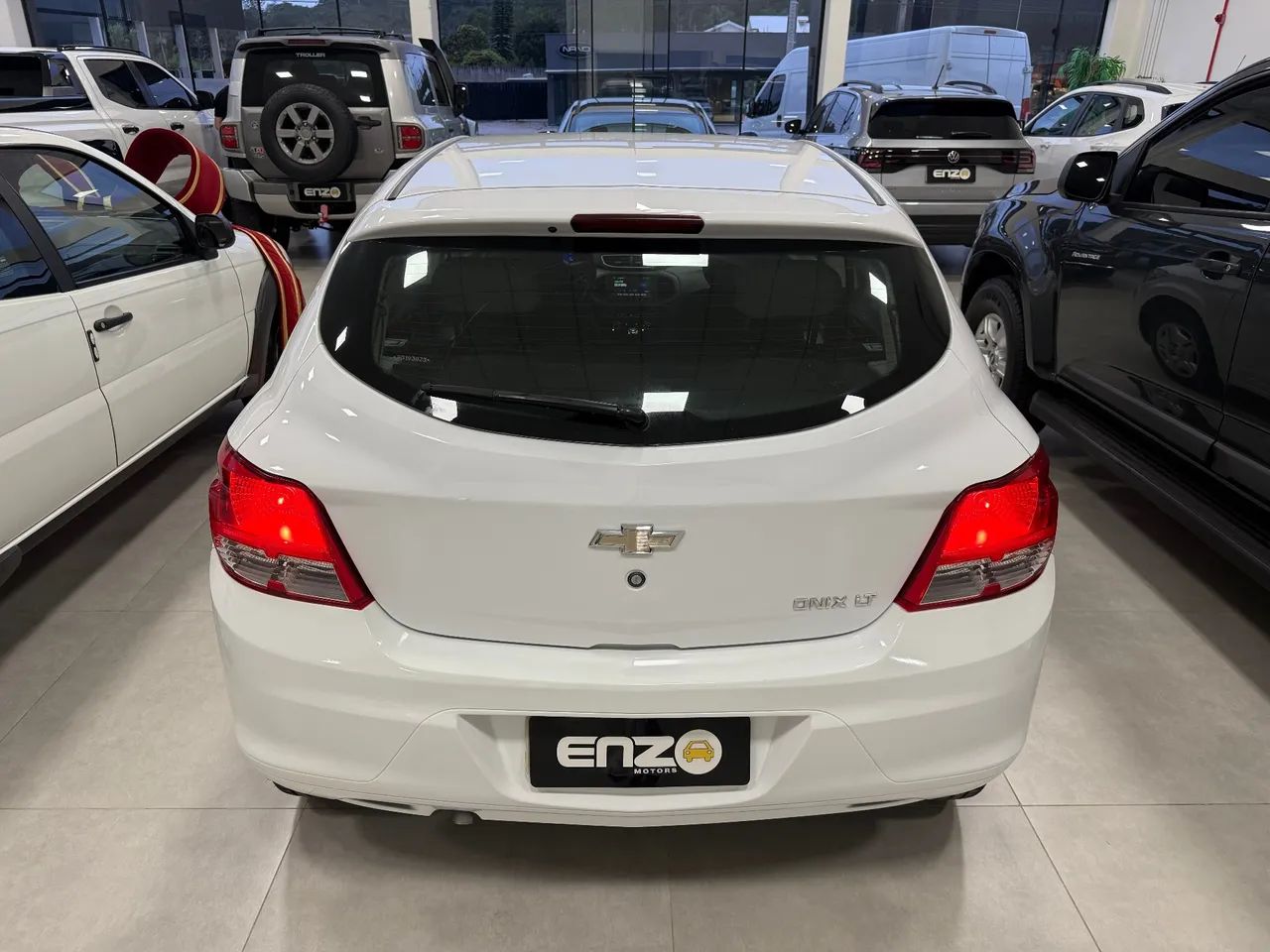 Chevrolet Onix Hatch LT 1.0 8V Flex Mec. 4P 2015 - Foto 5