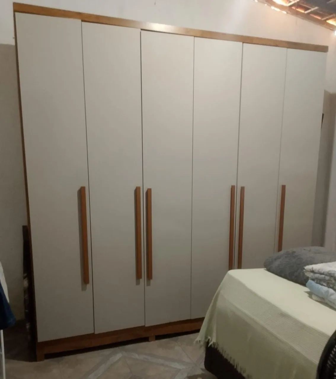 Guarda roupa de casal 
