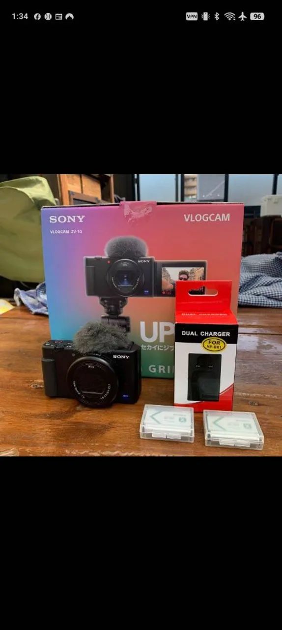 Sony ZV-1 VLOG-SET - Câmera Profissional para Vlog - Seminova + Acessórios