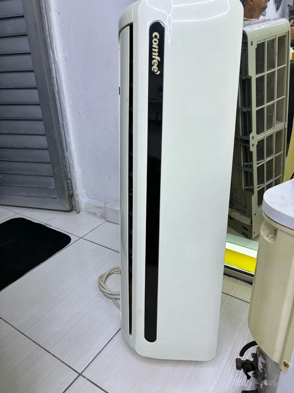 Ar Comfee 12.000 Btus Cobre  - Foto 2