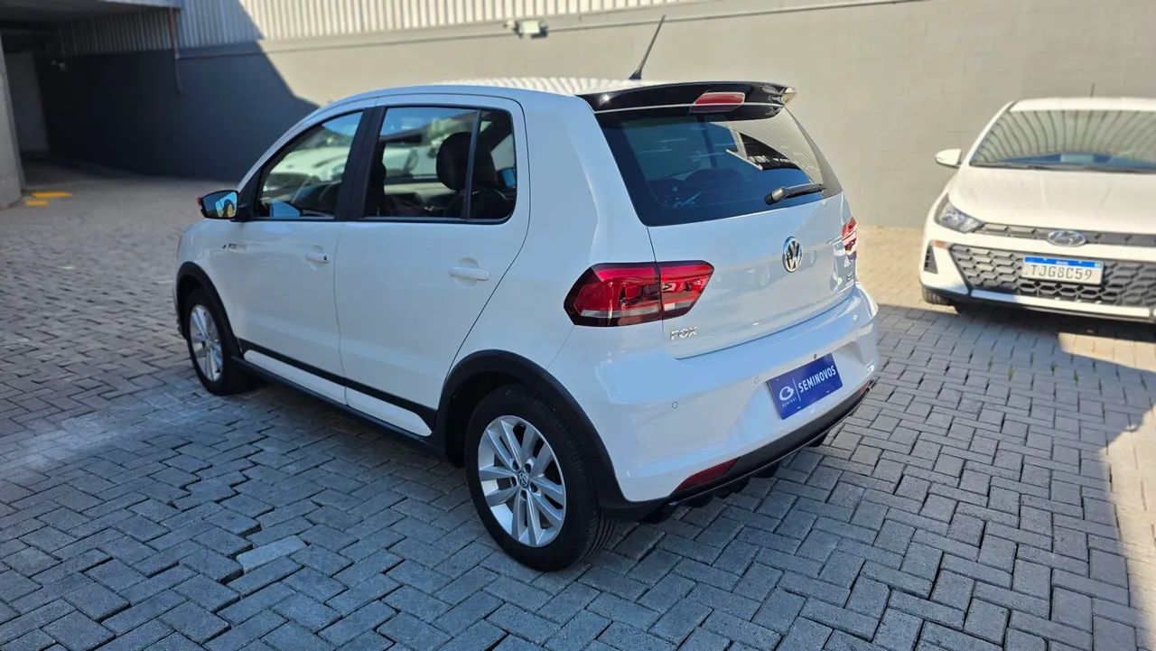 Volkswagen Fox Pepper 1.6 Flex 16V 5P 2016 - Foto 4