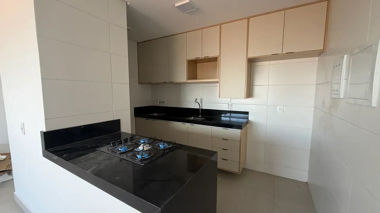 ALUGA-SE APARTAMENTO NO UNI 501
