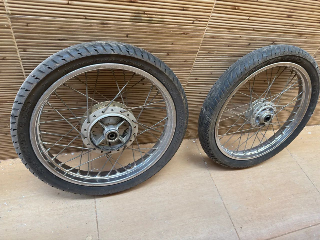 Rodas com pneus - Foto 3