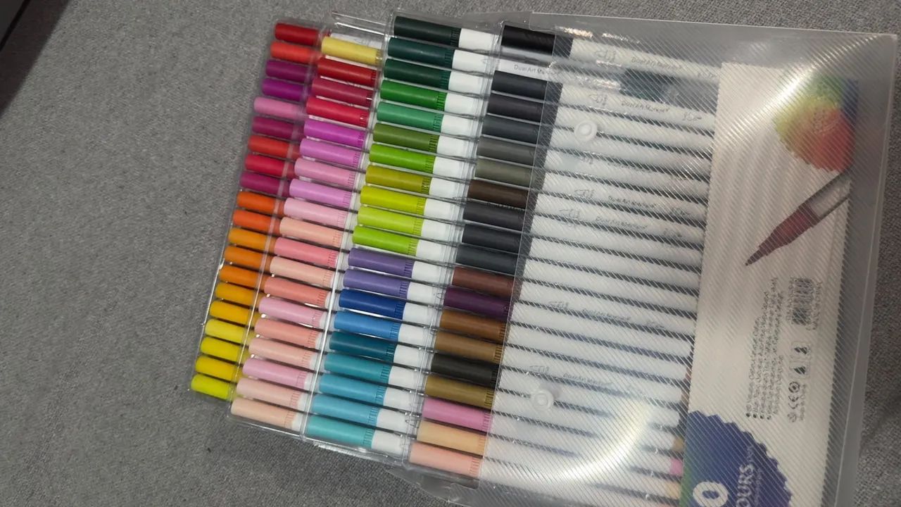 kit com 80 canetas ponta dupla Brush 