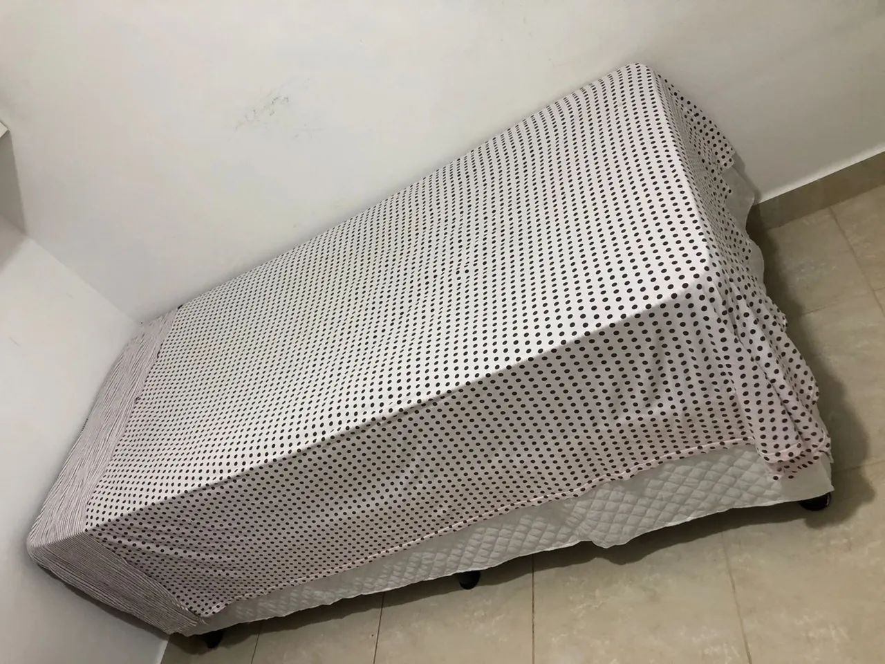 VENDO CAMA DE SOLTEIRO - Foto 2