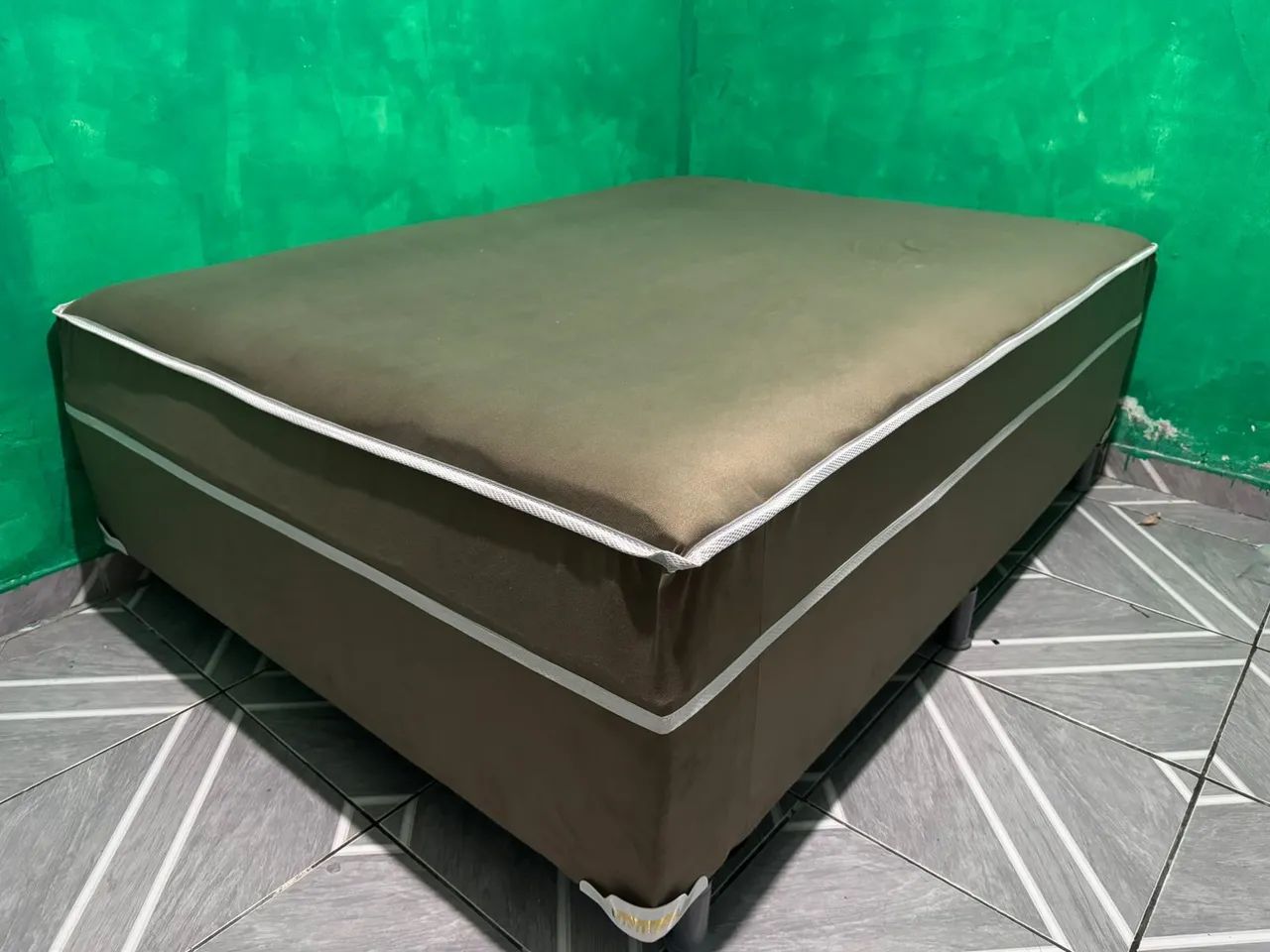 Cama de casal de mola ensacada 