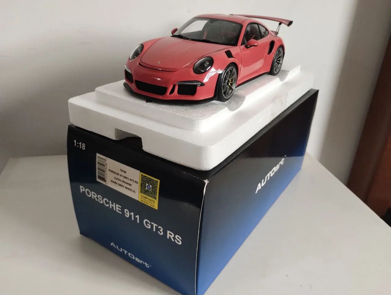 Autoart 1/18 Porsche 911 GT3 RS Ed limitada  - Foto 2