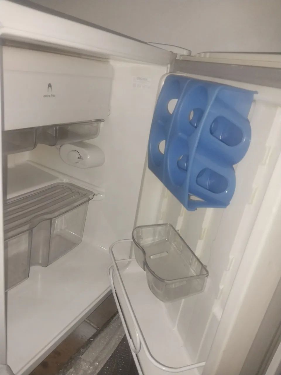 Frigobar cônsul 80 l ótimo entrego grátis local  - Foto 3