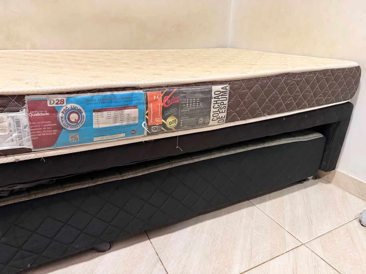 Cama box solteiro com colchão auxiliar - Foto 3