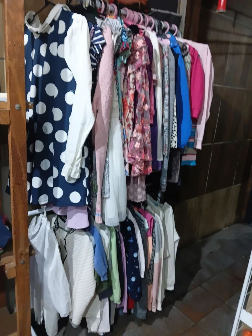  Roupas calçados adultos e infantis 
