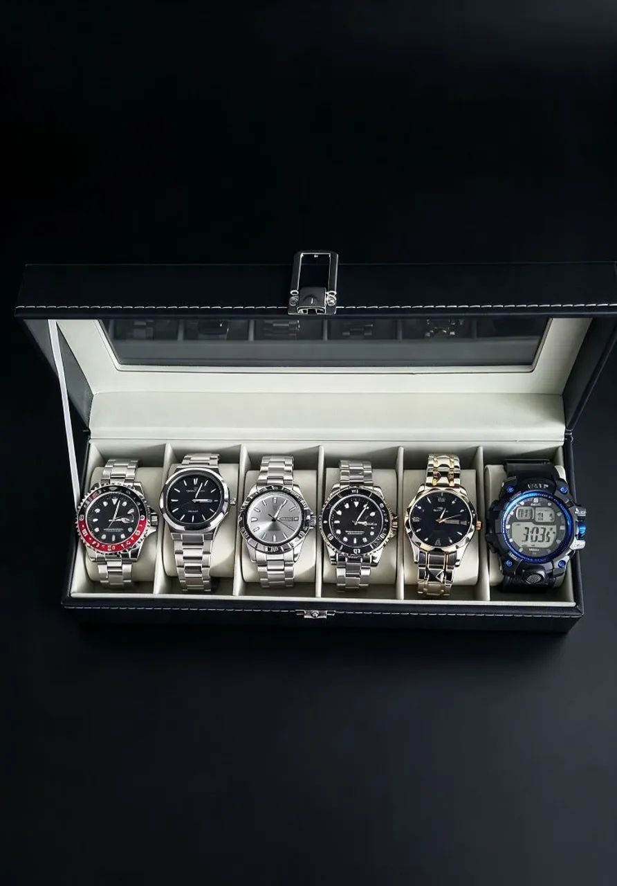 Kit luxo com 6 relógios mais Maleta case. 