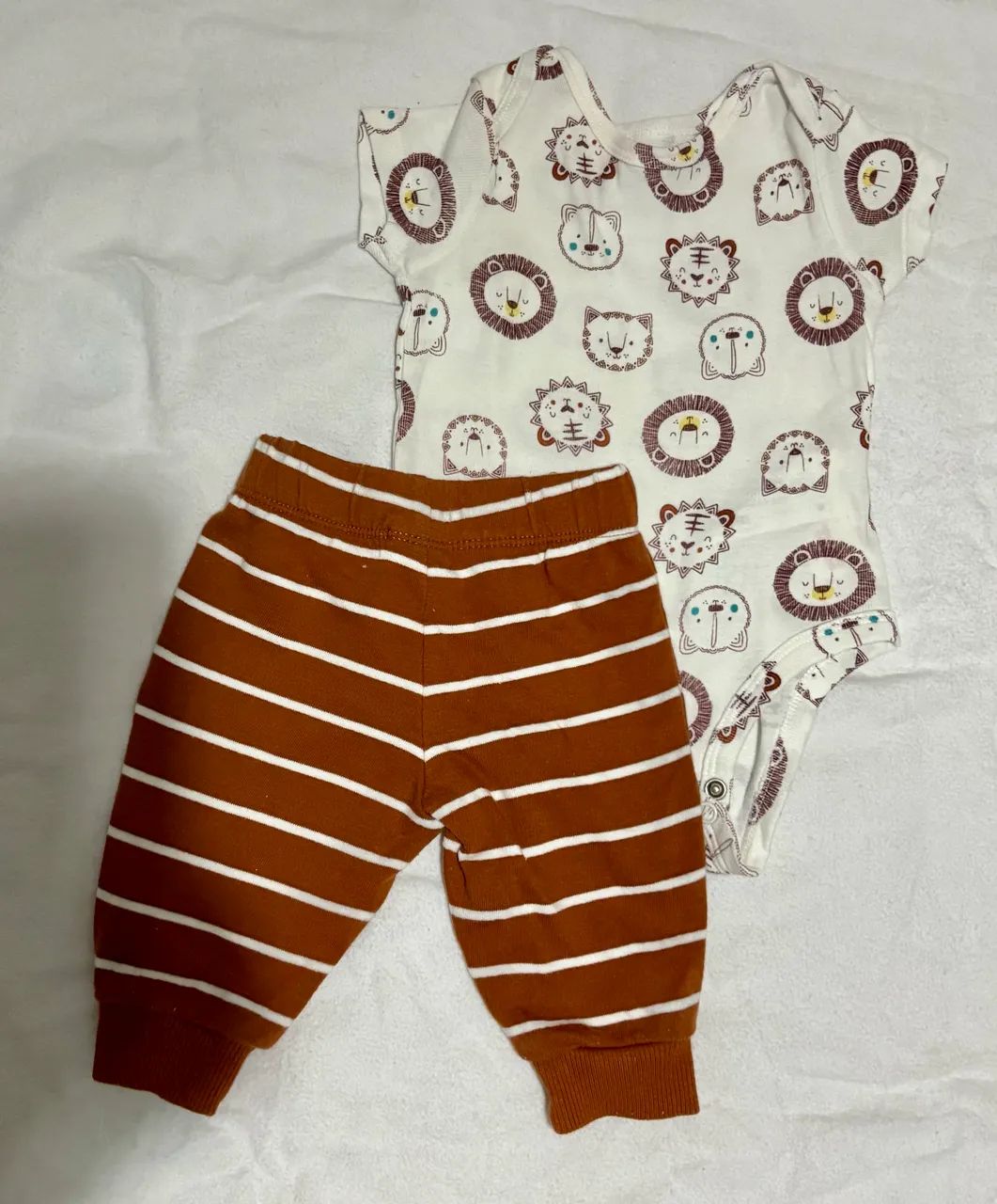 Lote roupas Carters 3 meses - Foto 2