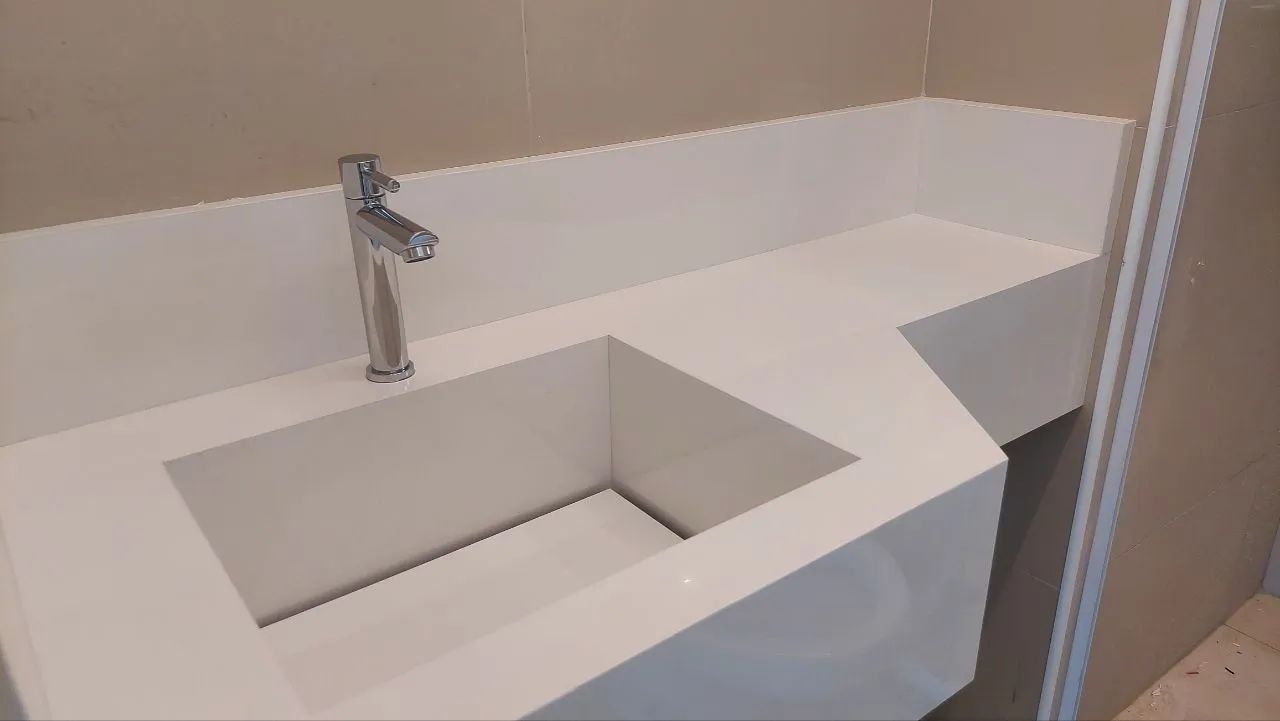 Bancadas em porcelanato. 65580432467073121