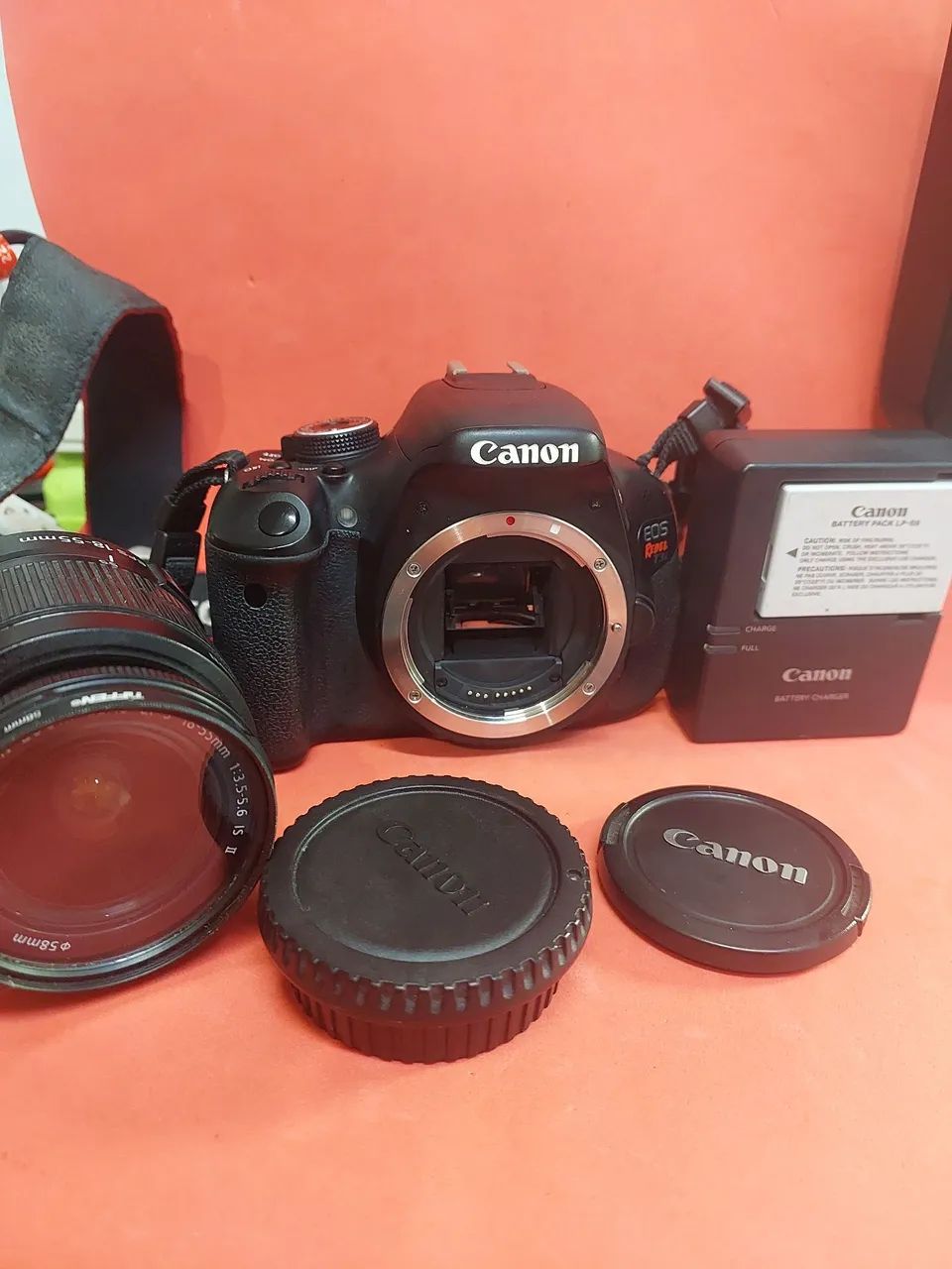 Câmera Cânon T3i funcionando perfeitamente limpa e revisada  - Foto 3