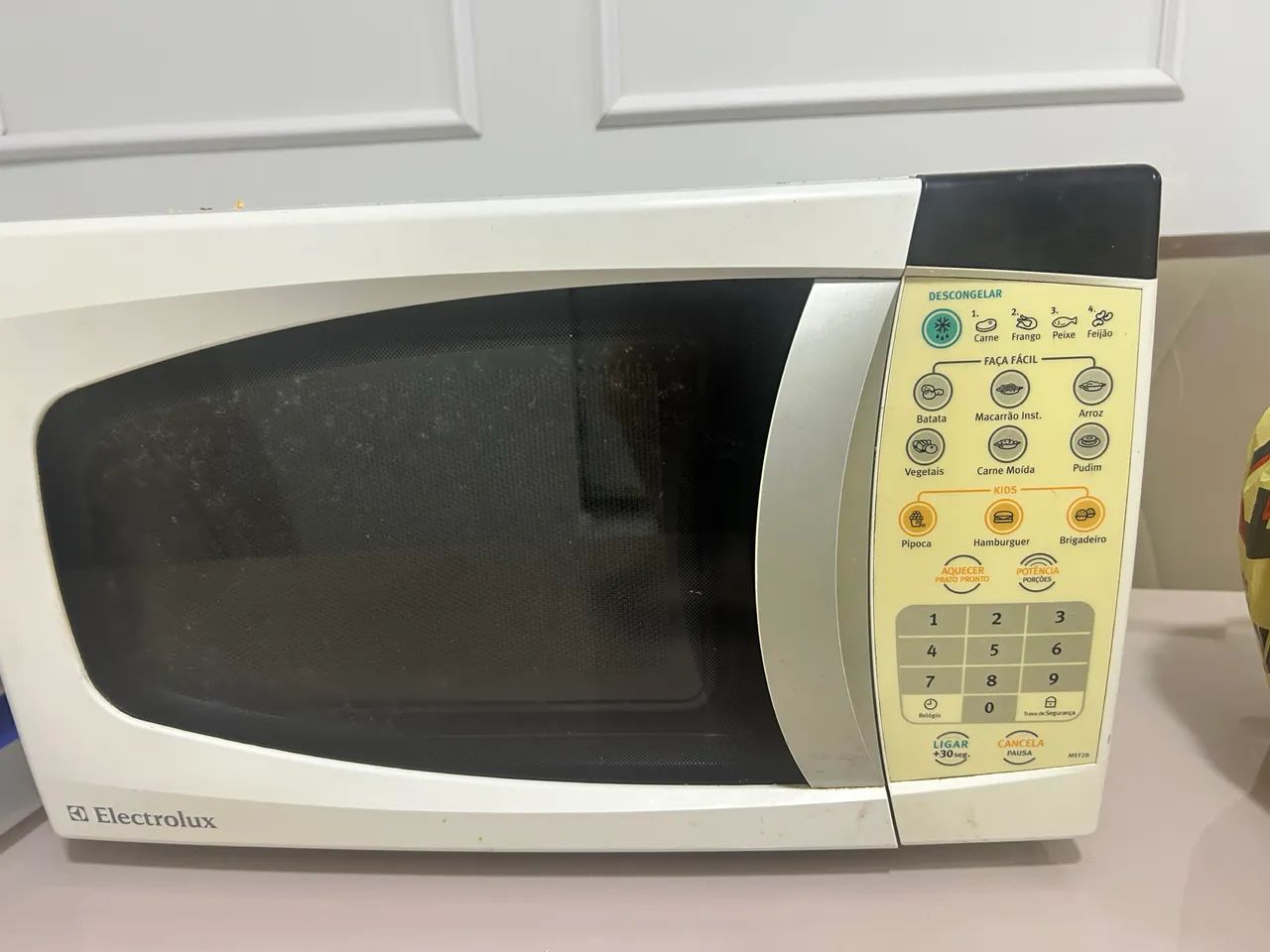 Vendo 2 Microondas usados com defeito - Foto 2