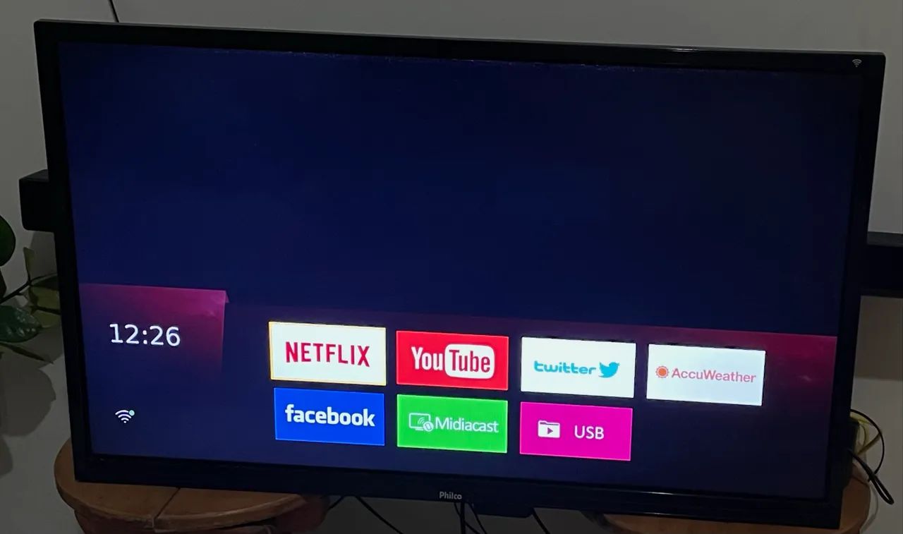 Smart TV Philco 32" LED HD  - Semi-nova com Wi-Fi - Foto 4
