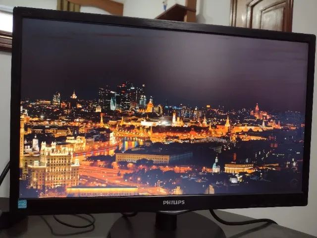 Monitor Philips 22" Full HD - Excelente estado - Foto 2