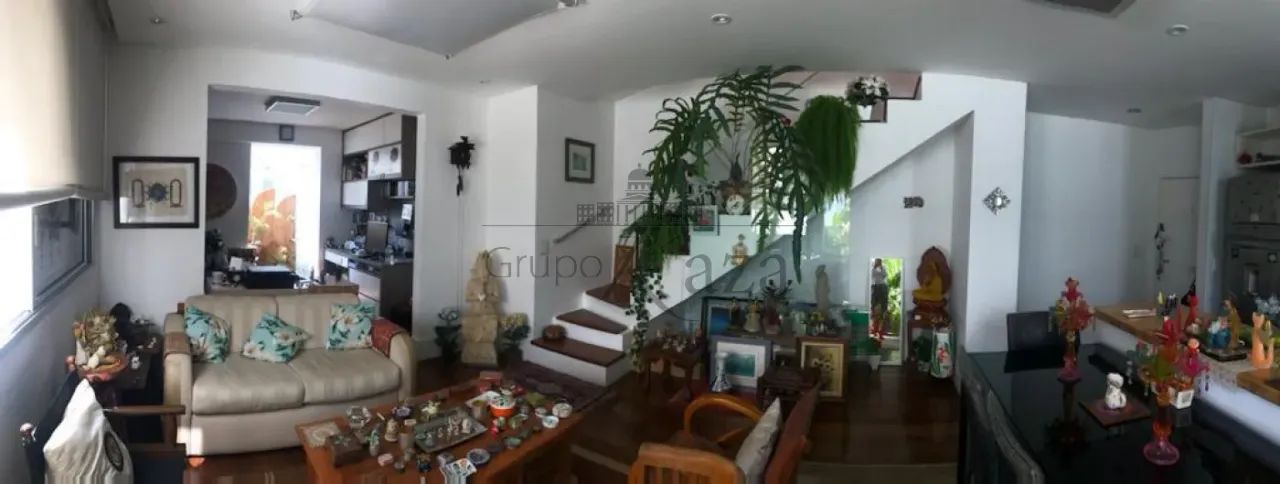 Cobertura Duplex - Moema - 3 Suítes - 110m².