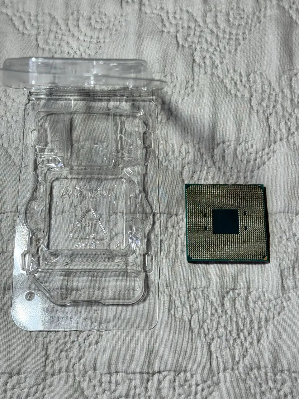 Processador AMD Rizen 3 3100 + Cooler AMD (brinde) - Foto 3