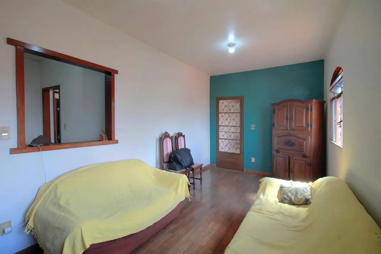 Casa à Venda - Ermelinda, 6 Quartos, 448 m2