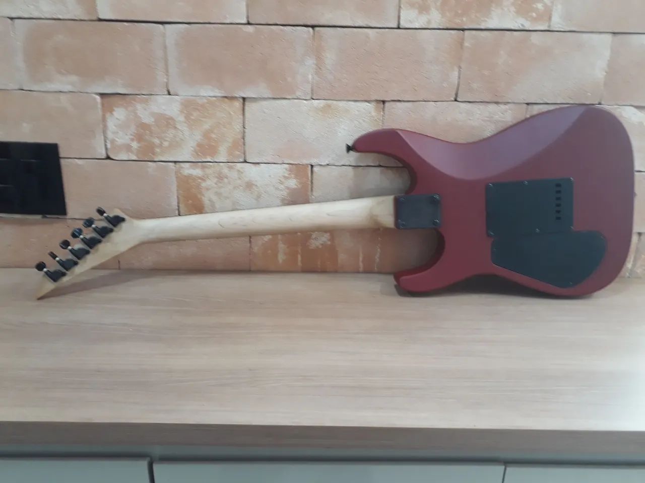 Guitarra jackson decada de 80 ( em excelente estado) - Foto 4