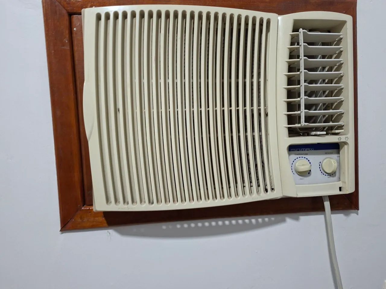 Ar Condicionado de janela 127v - R$500 - Foto 3