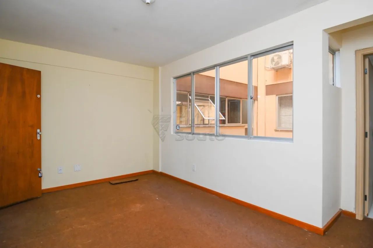 Sala Comercial Ampla no Edifício Comercial Imperador: Localização Central e Conveniência