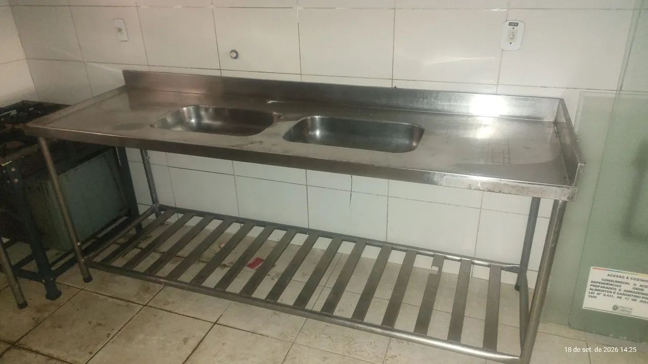 Kit de mesas de Inox para cozinha de Restaurante  - Foto 2