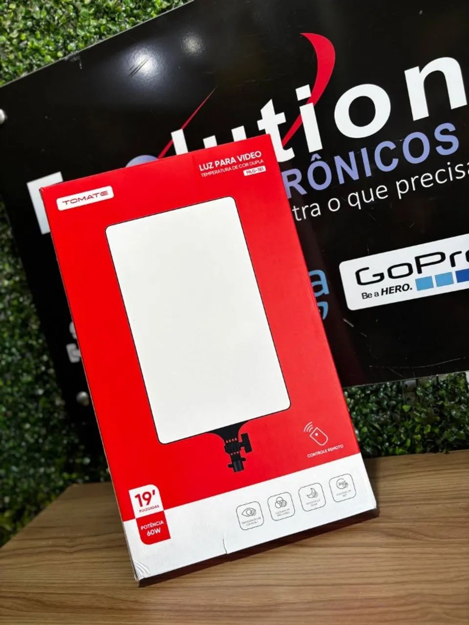 Luz para Vídeo 19P 60W MLG-181 TOMATE