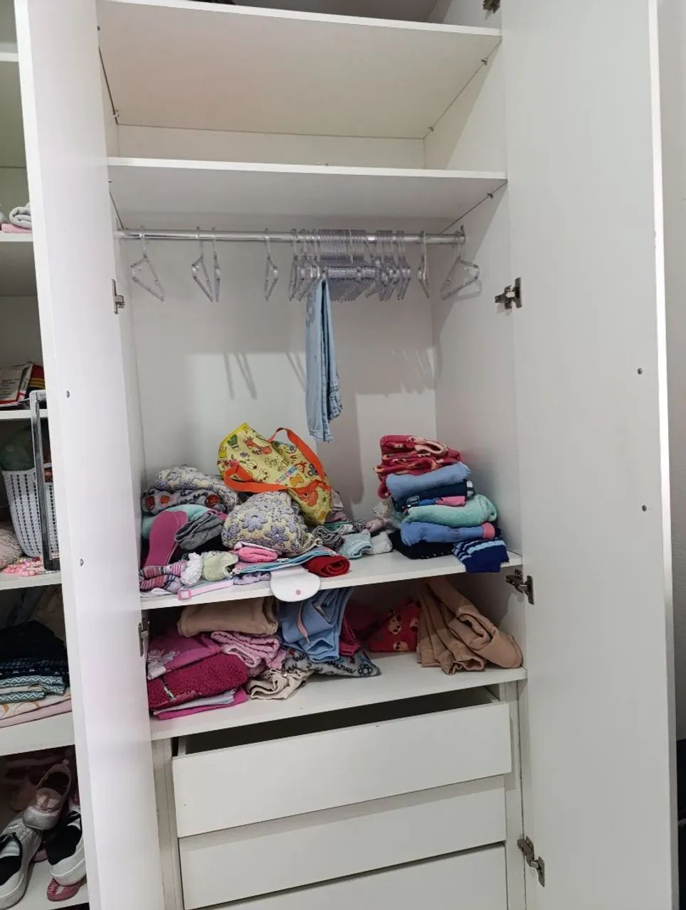 Guarda roupa MDF muito lindo e bom - Foto 4