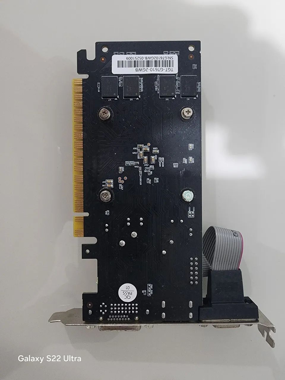 Placa de Vodeo GT 610 2 GB - Foto 2