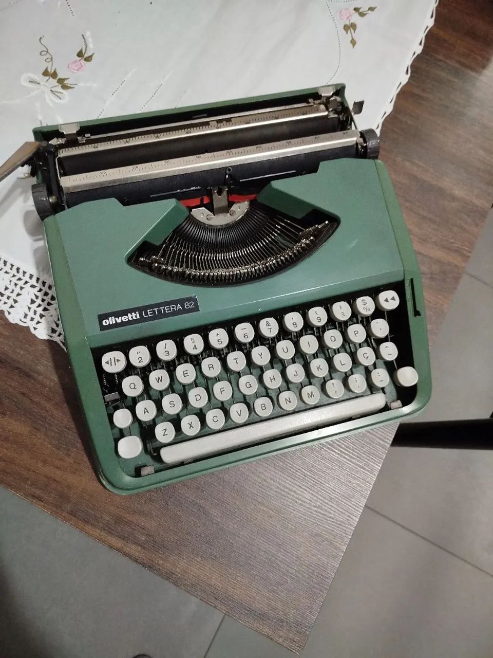 Máquina de escrever Olivet lettera 82 - Foto 4