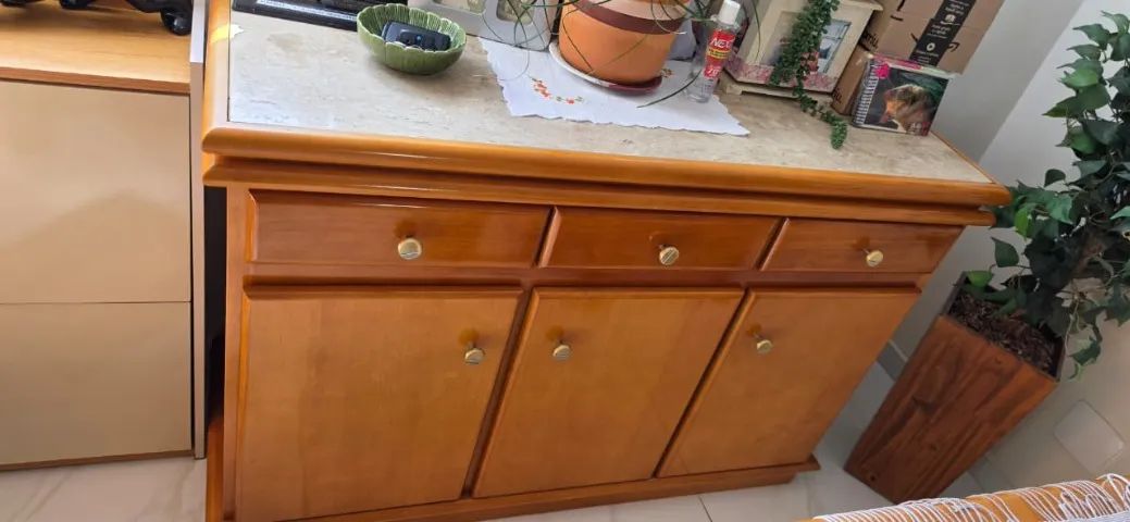 Conjunto de sala de jantar 6 lugares, buffet e espelho - Foto 2