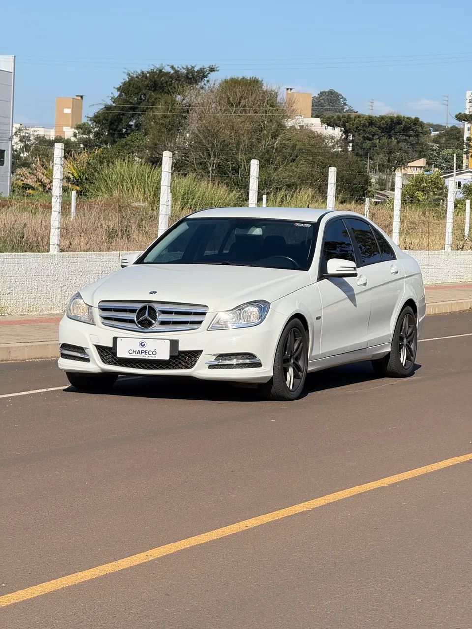 Mercedes-Benz C-180 CGI Classic 1.8 16V 156cv Aut. 2012