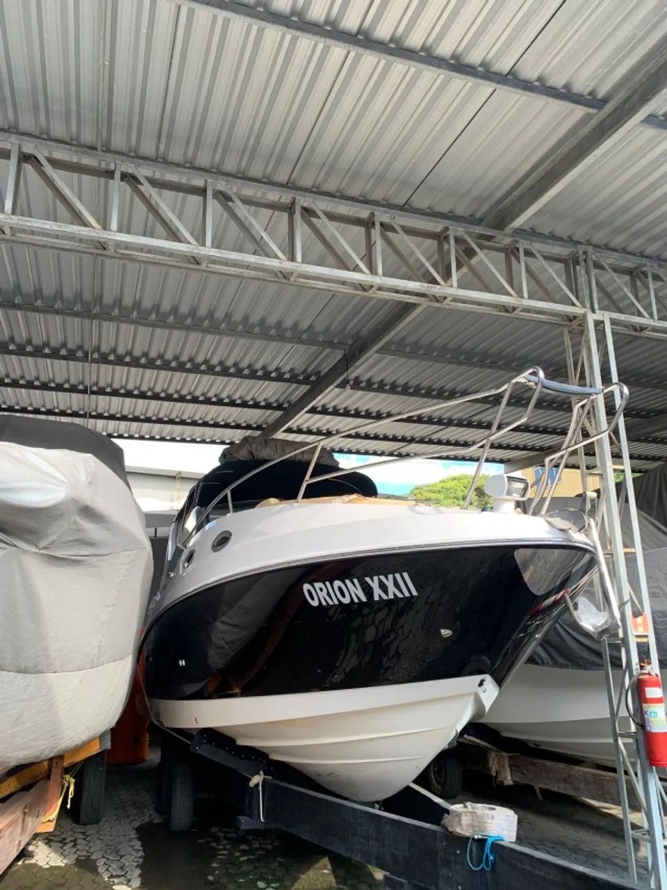 Lancha Focker 30.5 (2015) - Motor Mercruiser 8.2 380Hp - 520 Horas - Foto 14