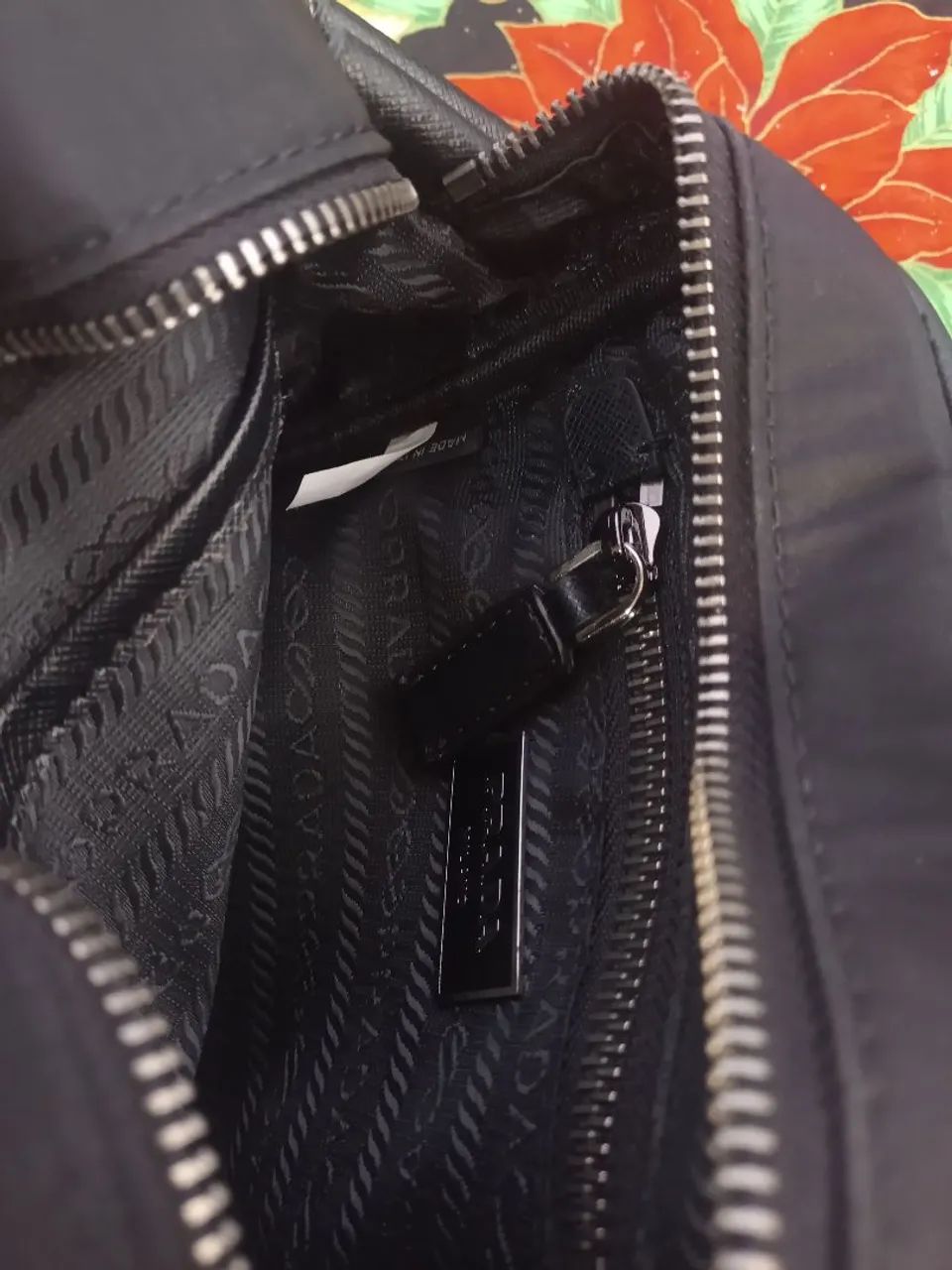 V/T Bolsa de ombro em Saffiano e Re-Nylon PRADA - Foto 3