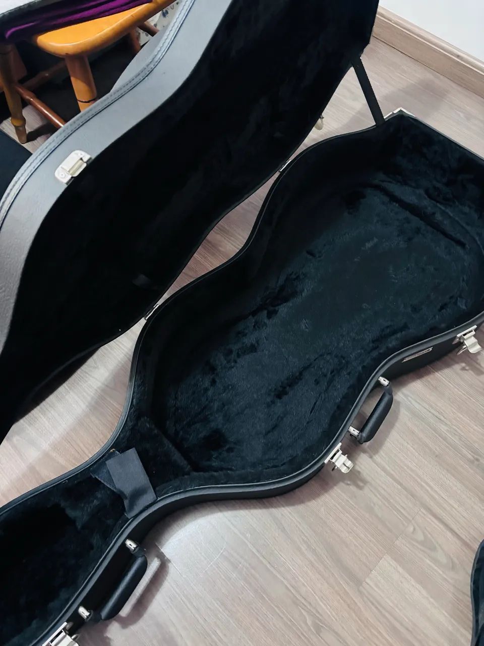 Case de madeira para cello 