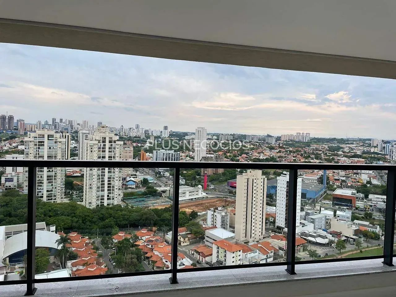 Apartamento à Venda no Edifício Icone em Sorocaba  3 Suítes, 155 m², Andar Alto e Pronto p - Foto 2