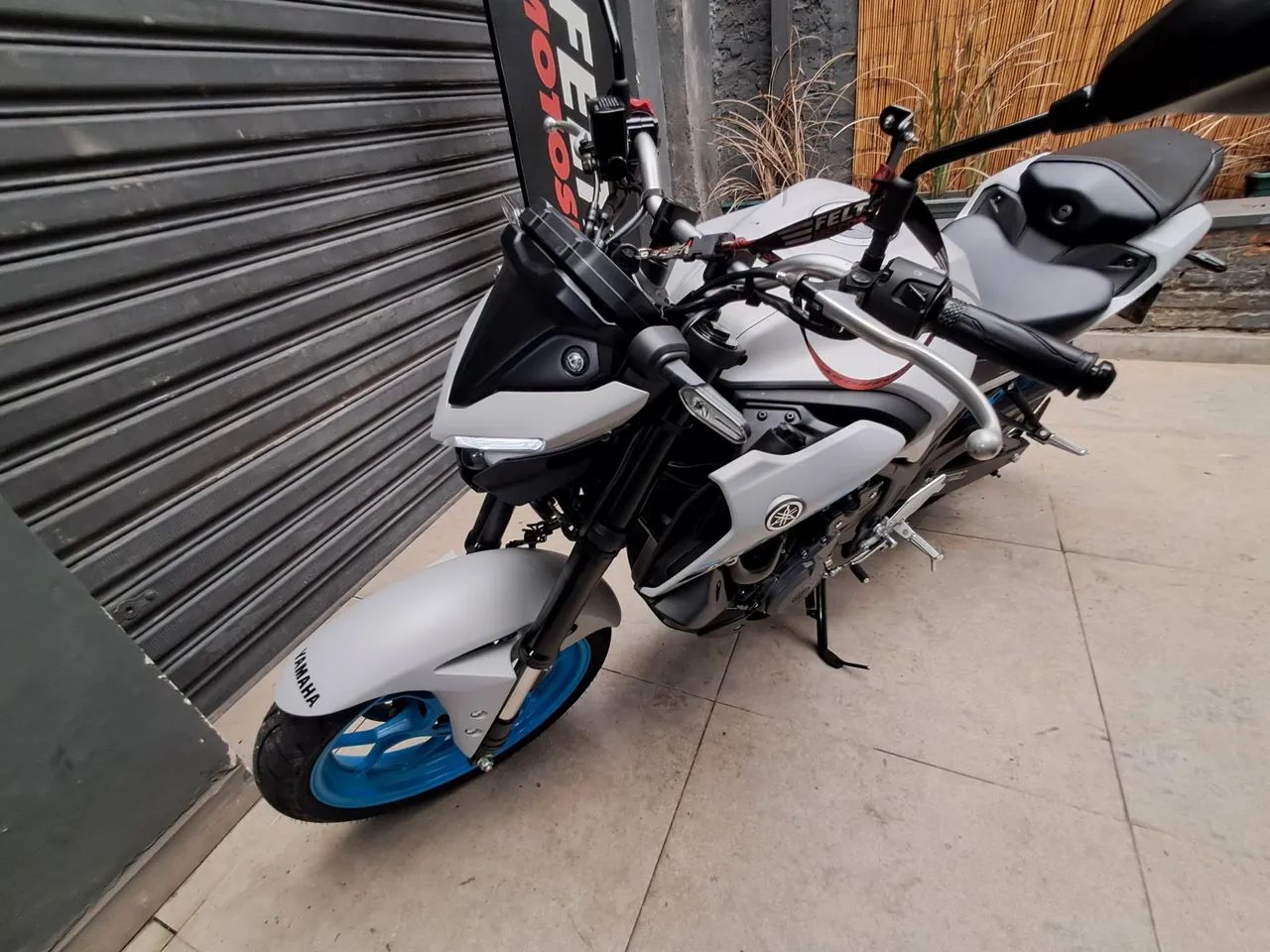 YAMAHA MT03 - Foto 3