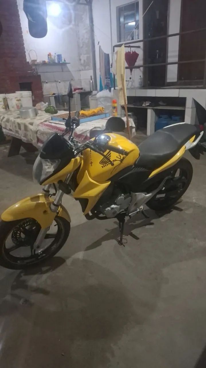 CB 300  - Foto 2
