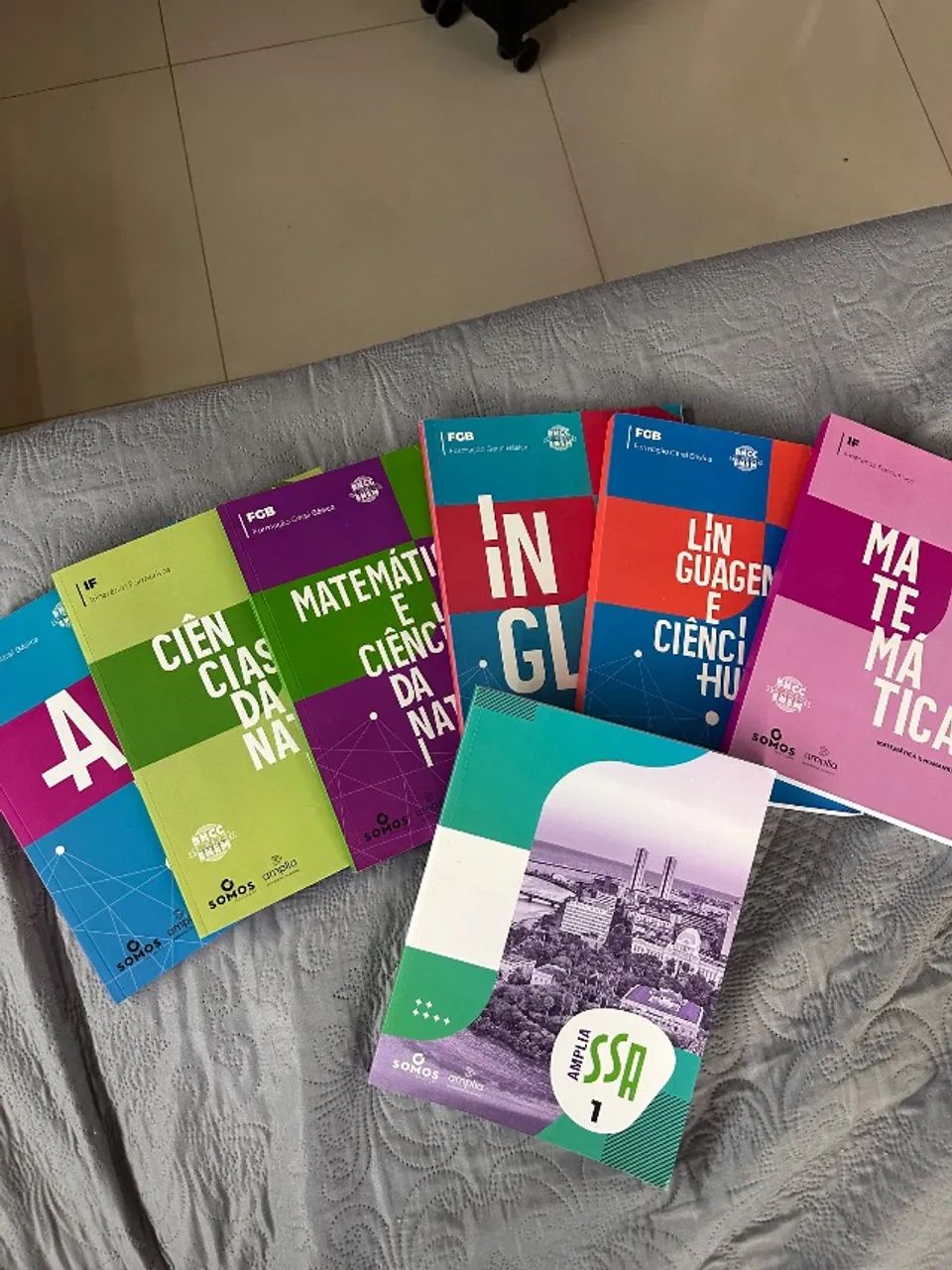 Livros preparatórios para SSA1 e ENEM novos.  - Foto 2