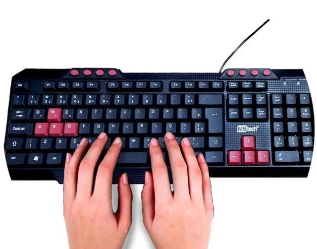 Teclado Gamer MBTech K5 USB Plug Play ABNT2 Preto