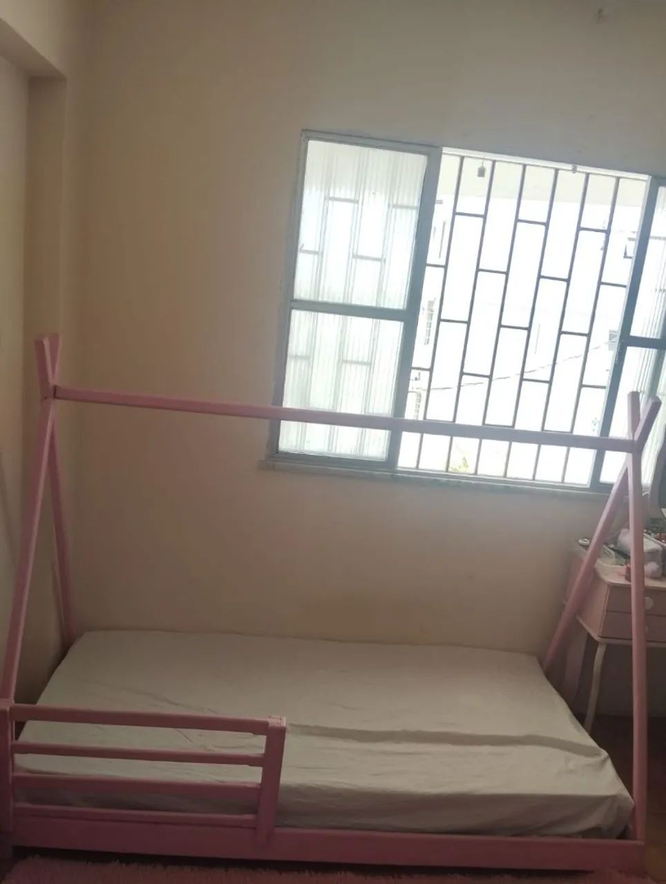 Cama com colchão baixei pra vender rápido  - Foto 2