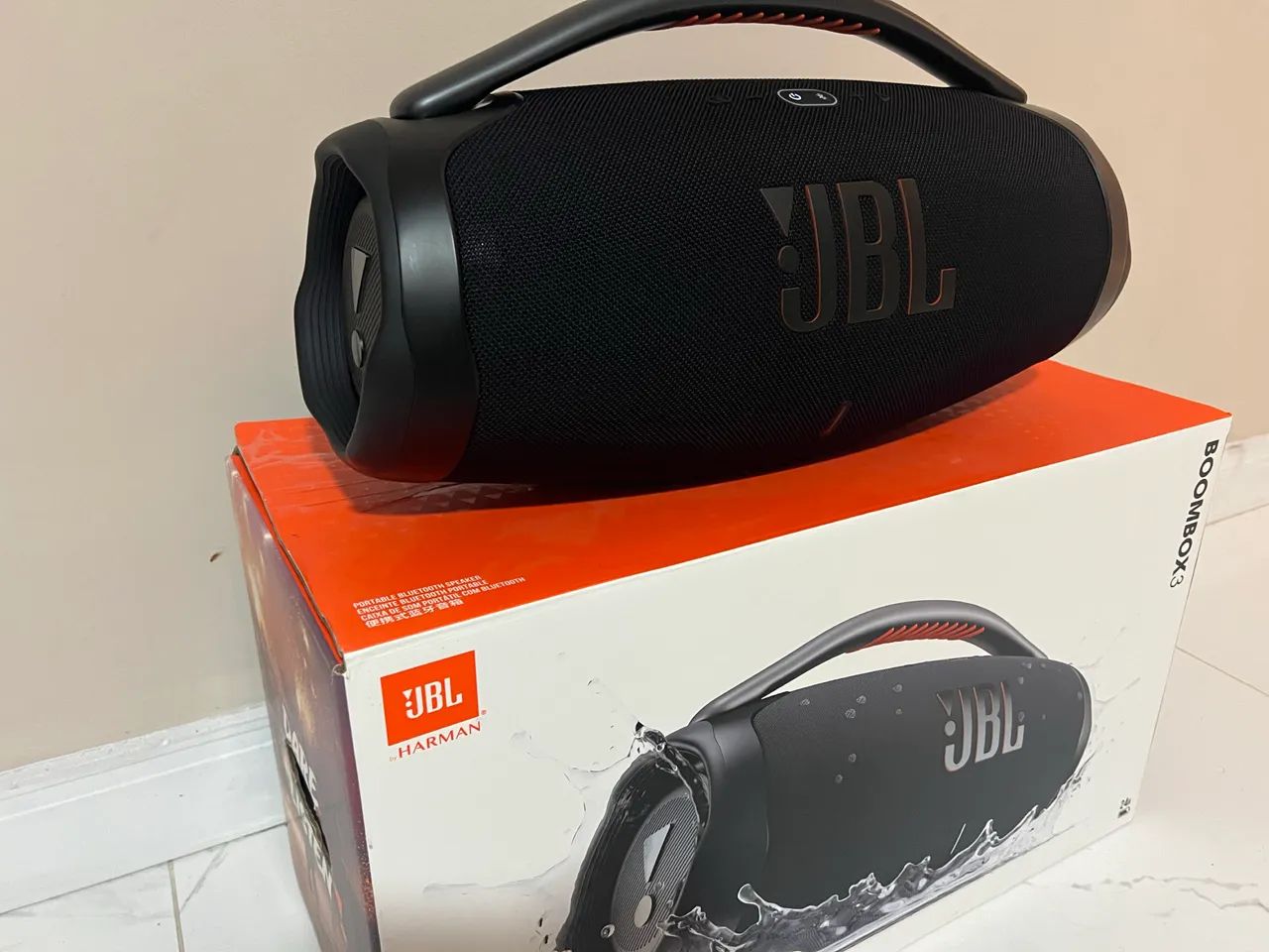 JBL BOMBOX 3 IMPECÁVEL SEM MARCA DE USO NOVA  - Foto 5