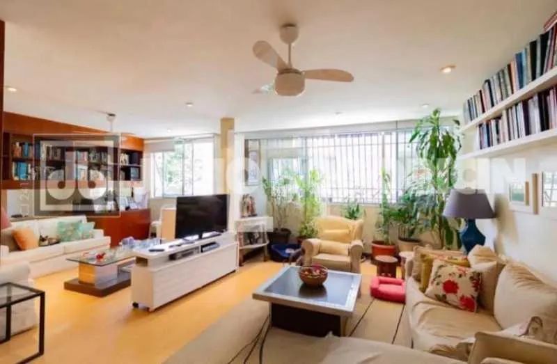 Apartamento : / Residencial / Leblon