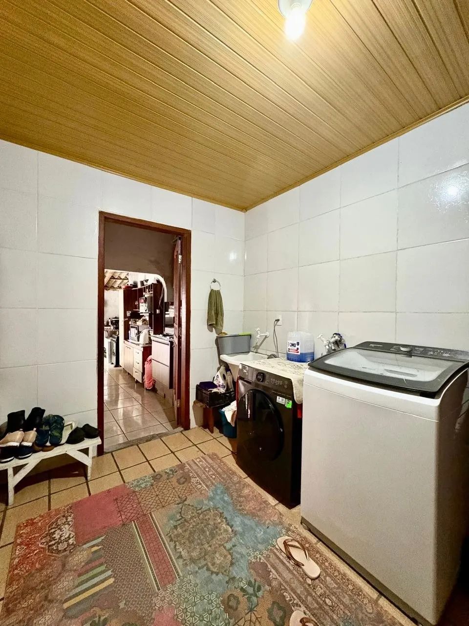 DUAS CASAS INDEPENDENTES E MUITO ESPAÇO - Foto 4