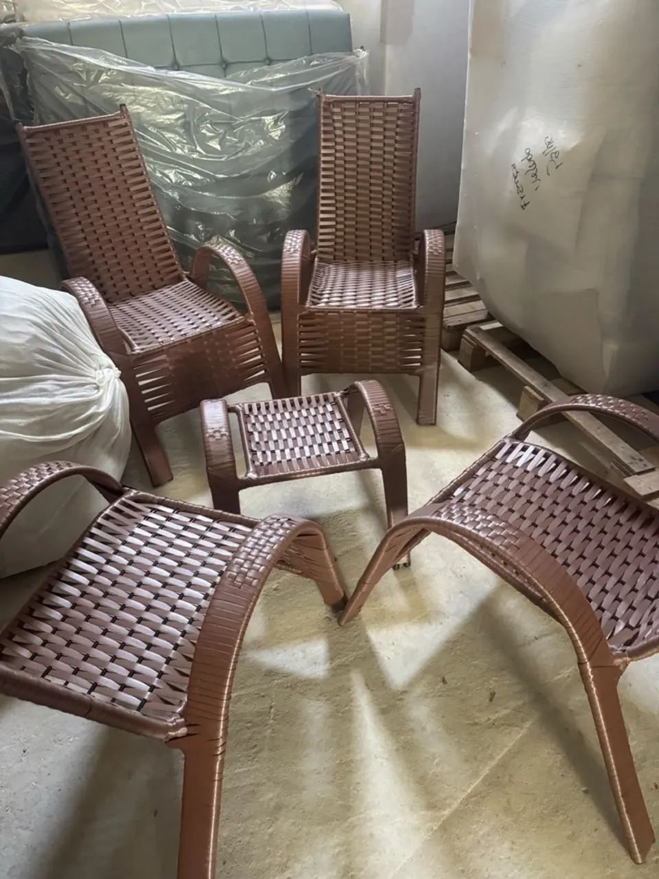 Jogo de área com 4 cadeiras ENTREGA GRÁTIS