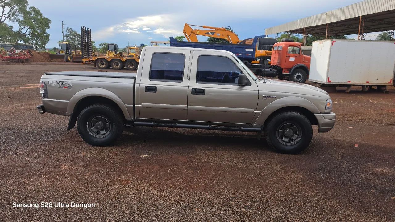 Ford Ranger Ranger XLS 2.8 8V 135cv 4x2 CD TB Diesel 2005