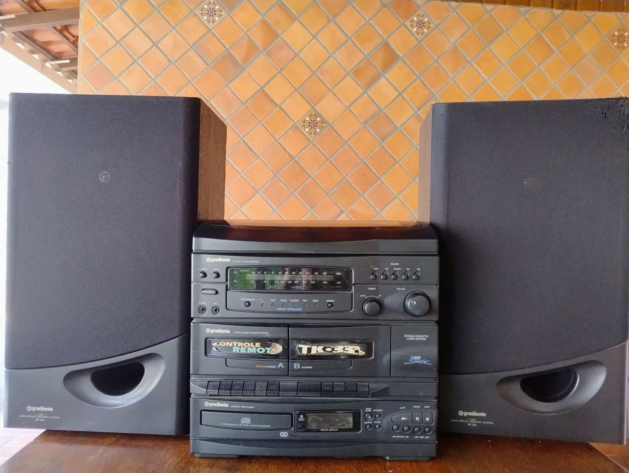 Toca discos Gradiente 